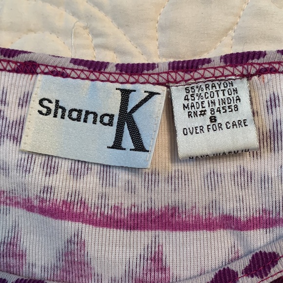 Long Sleeve Fun Printed Top with Sequin Detailing - Picture 4 of 4